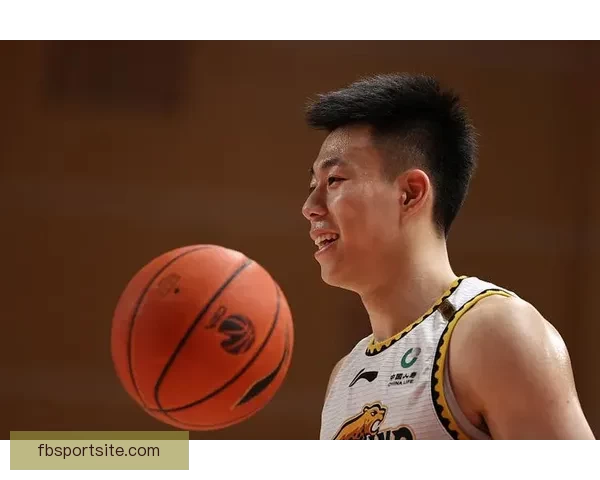 状元热门遭绝杀泪洒赛场反复直言太痛苦27分8篮板却难掩低效表现